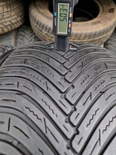 в б/у 225/45R19 Maxxis Premitra All Season AP3 0623 5мм. Фото 4