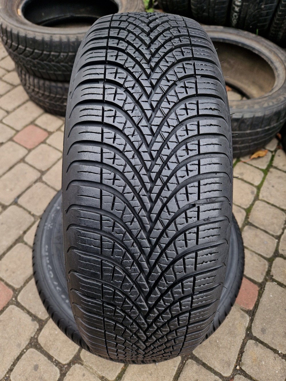 в б/у 175/65R14 Debica Navigator 3 0522 6.5мм