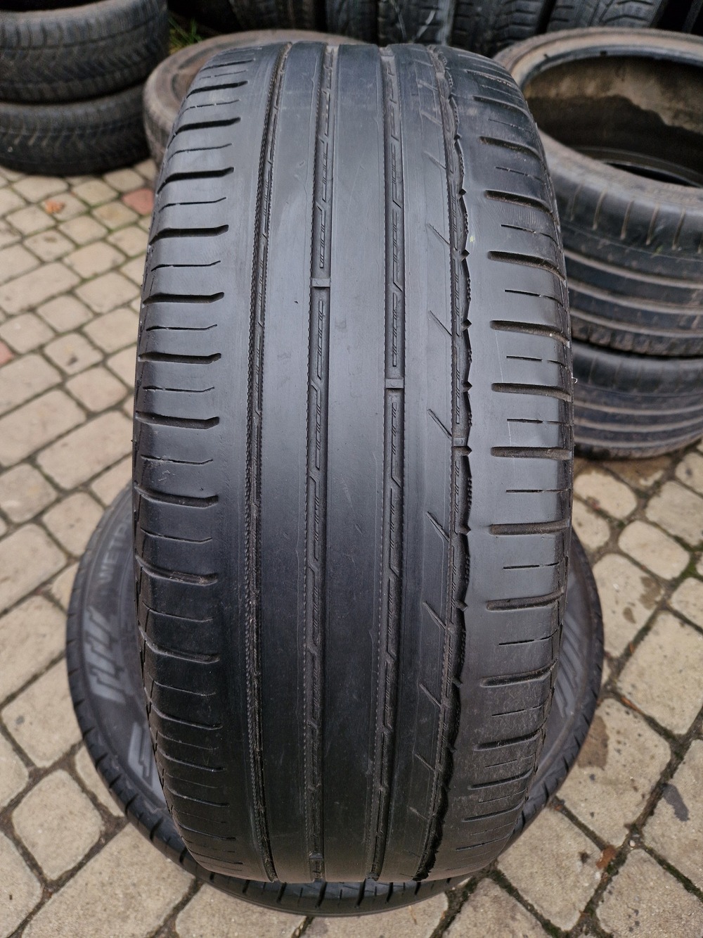 л б/у 215/60R17 Nokian Wetproof 0821 3.5мм