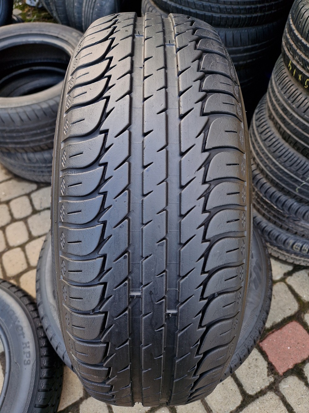 л б/у 195/65R15 Kleber Dynaxer HP3 4615 5.5-6мм