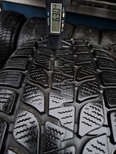 з б/у 235/65R17 Bridgestone Blizzak LM-25 4x4 2110 6мм. Фото 4