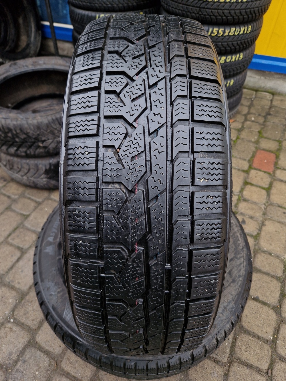 з б/у 235/60R18 Kumho I Zen RV KC15 1117 6.5-7мм