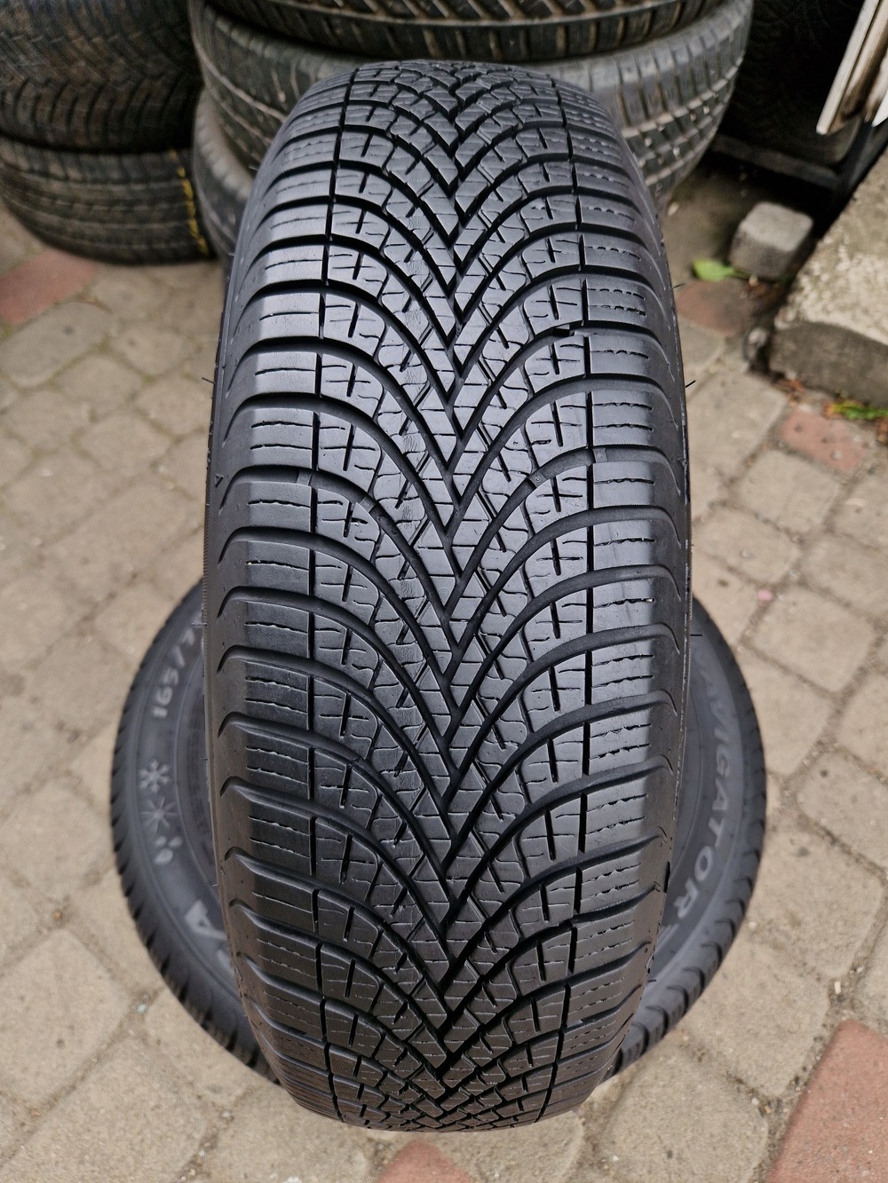в б/у 165/70R14 Debica Navigator 3 5121 6.5мм