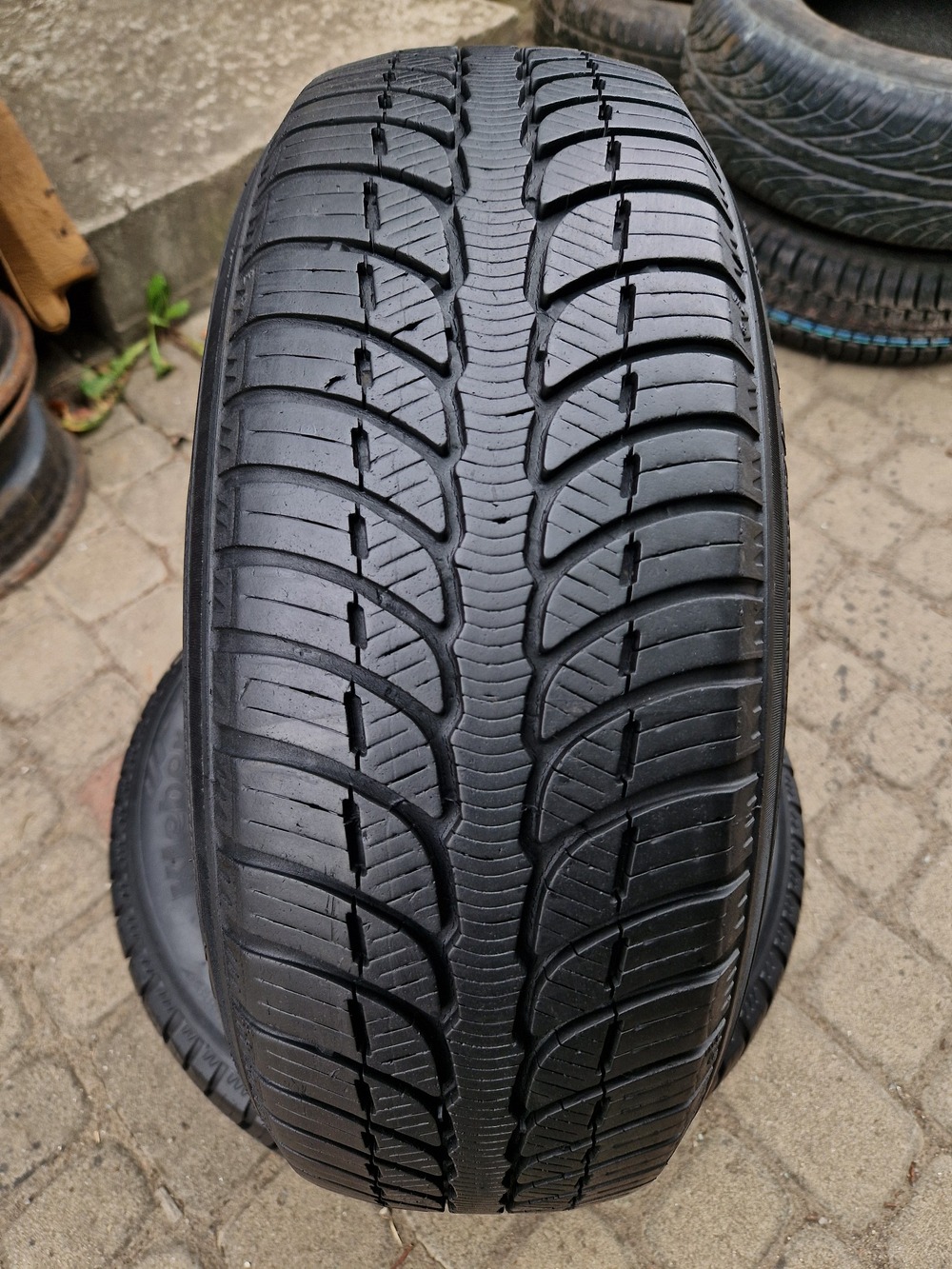 в б/у 185/60R14 Kleber Quadraxer 0612 6.5мм