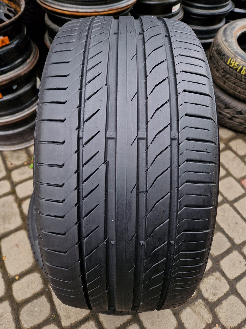 л б/у 245/40R18 Continental CSC5 4619 4.5-6мм