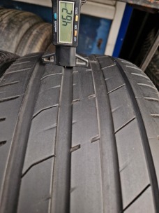 л б/у 225/45R17 Nexen NFera SU1 0917 4-4,5мм. Фото 4