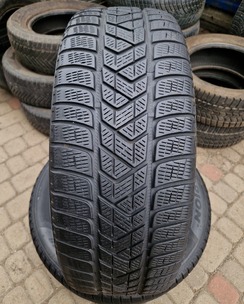 з б/у 235/60R18 Pirelli Scorpion Winter 3618 5,5мм