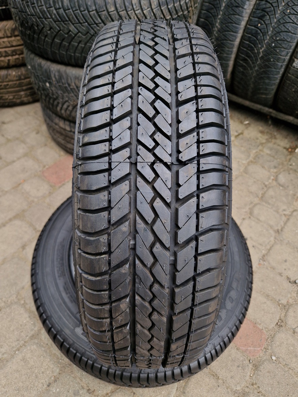 л б/у 175/65R14 Goodyear GT2 9/07 7-7.5мм