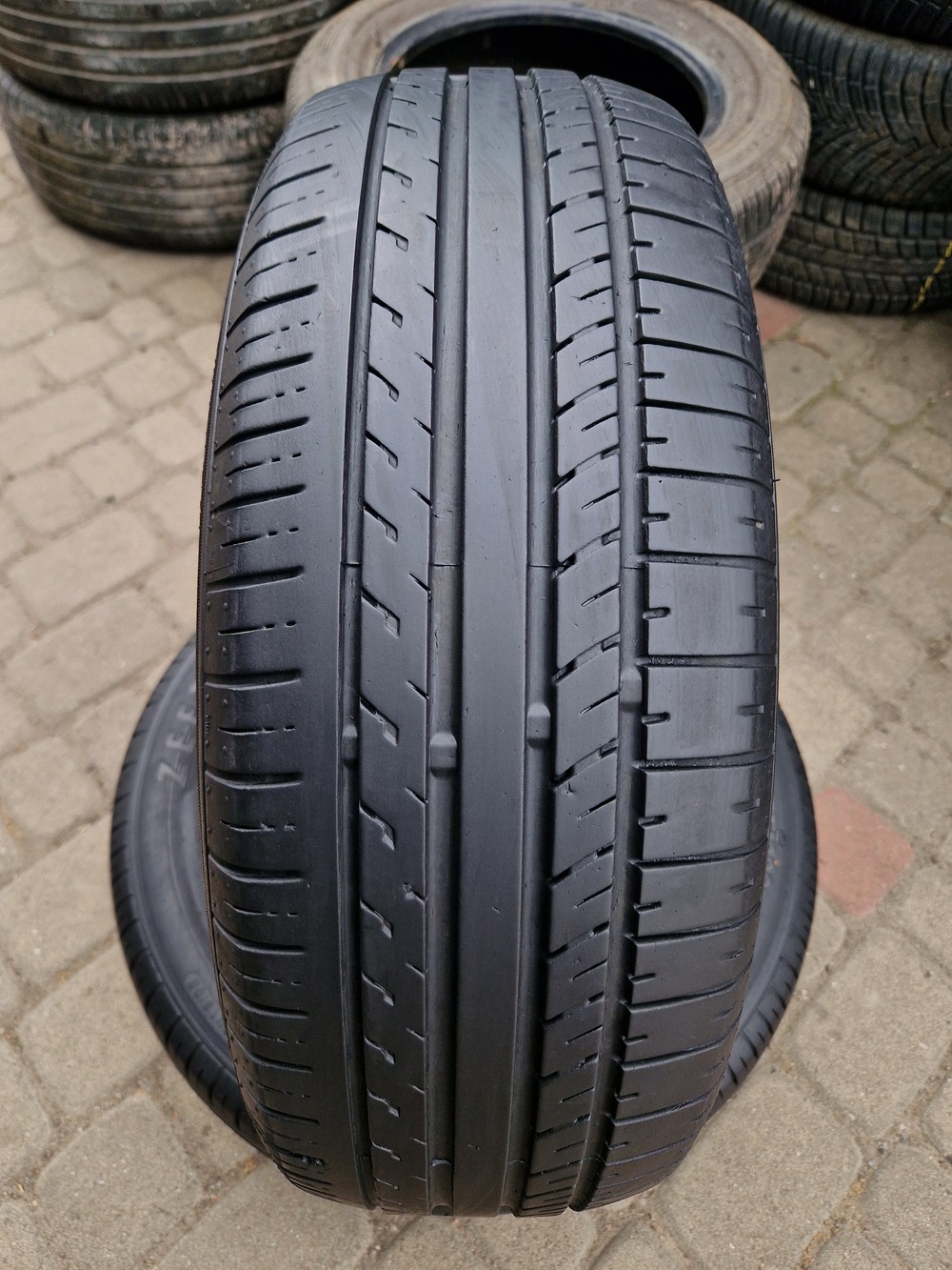 л б/у 195/65R15 Zeetex ZT1000 0119 5мм