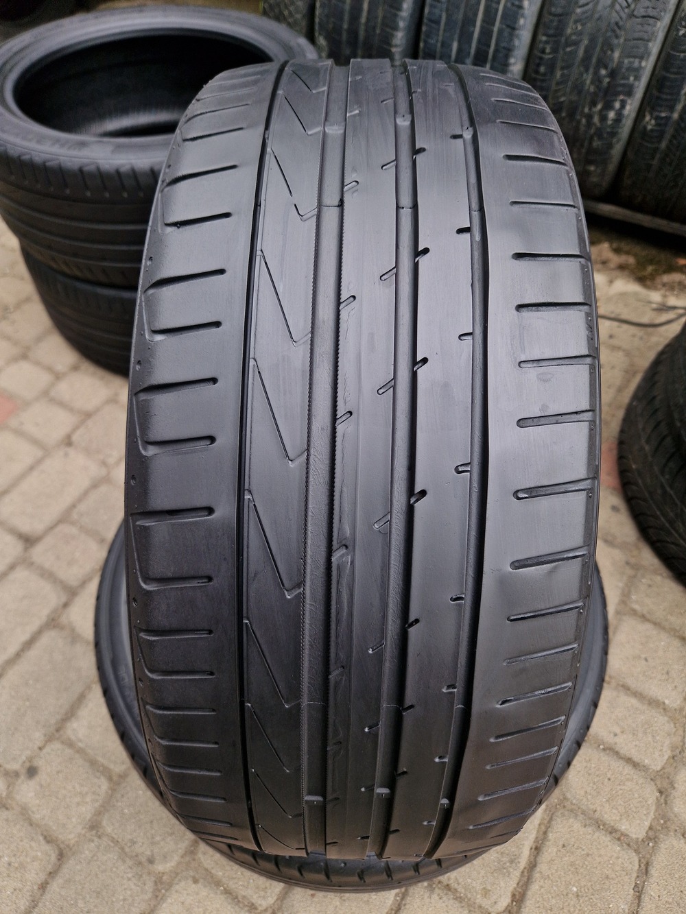 л б/у 225/45R17 Hankook Ventus S1 Evo 2 K117 1519 4-5мм