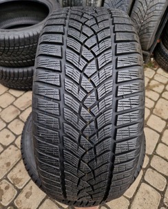 з б/у 225/45R17 Goodyear UltraGrip Performance+ 1919 7-7.5мм