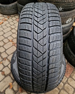 з б/у 225/55R17 Pirelli Winter Sottozero 3 MO 2424 7.5-8мм