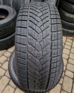 з б/у 235/55R17 Goodyear UltraGrip Performance+ 2421 7мм