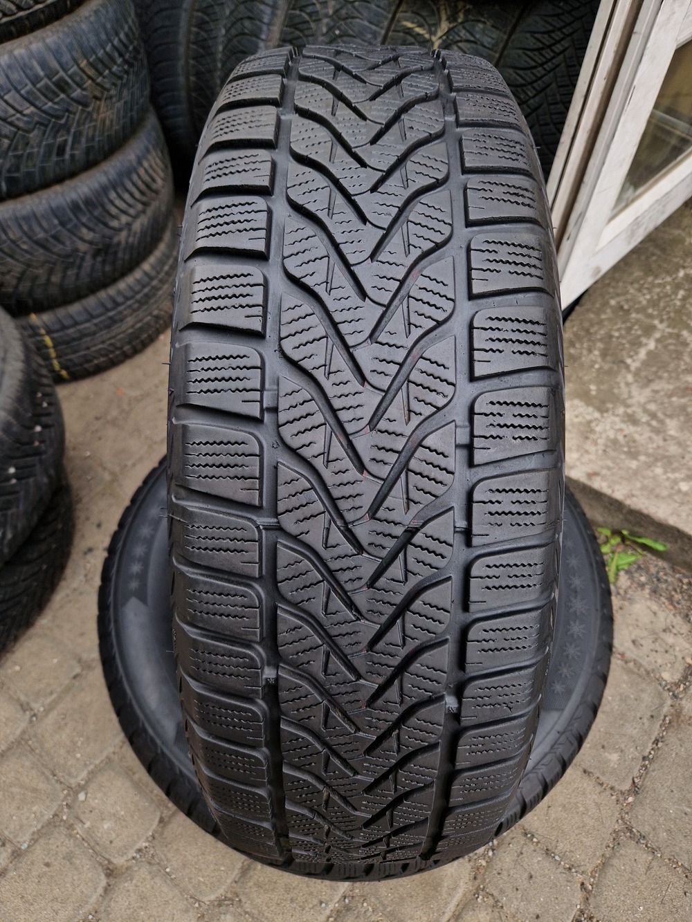 з б/у 215/65R17 Lassa Competus Winter 2+ 2324 5-5.5/6.5-7мм