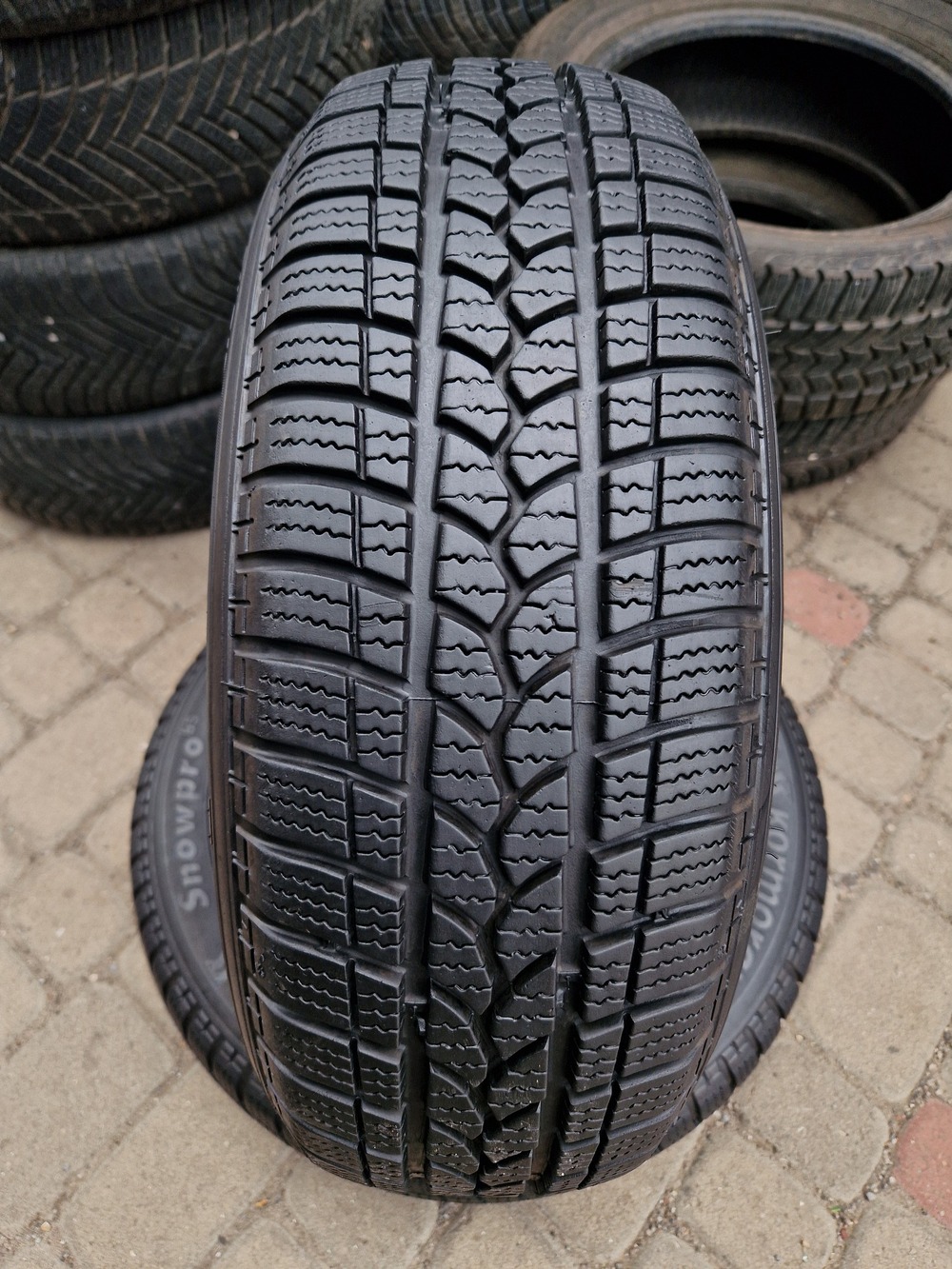 з б/у 175/65R14 Kormoran Snowpro B5 16/17 6.5-7мм