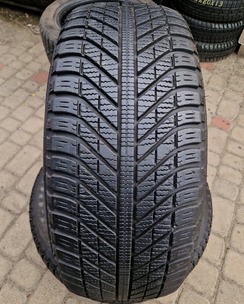 в б/у 235/55R17 Goodyear Vector 4 Seasons 2616 7,5мм