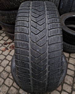 з б/у 235/60R18 Pirelli Scorpion Winter 3717 4-5мм