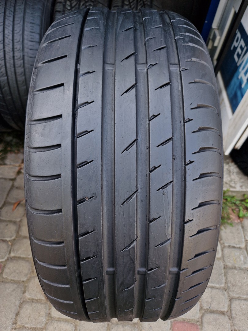 л б/у 255/45R17 Continental CSC 3