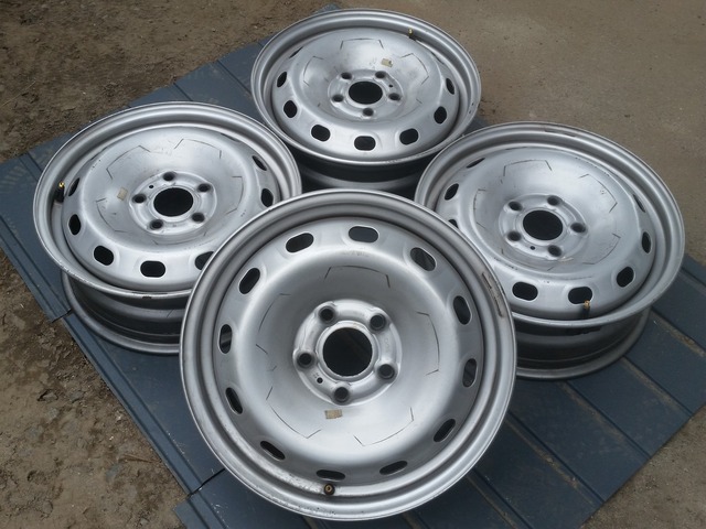 б\у R16 6Jx16 5x114.3 66.1 ET50 Vivaro/Trafic New