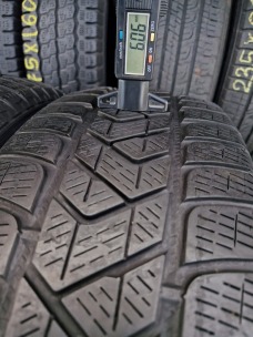 з б/у 215/65R17 Pirelli Scorpion Winter 4018 5.5-6мм. Фото 4