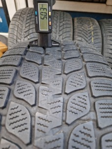 з б/у 215/60R17 Bridgestone Blizzak LM-25 4x4 2408 4.5-5мм. Фото 7
