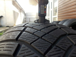 з б/у 225/45R17 Pirelli Ice Zero FR 1716 6.5-7мм. Фото 3