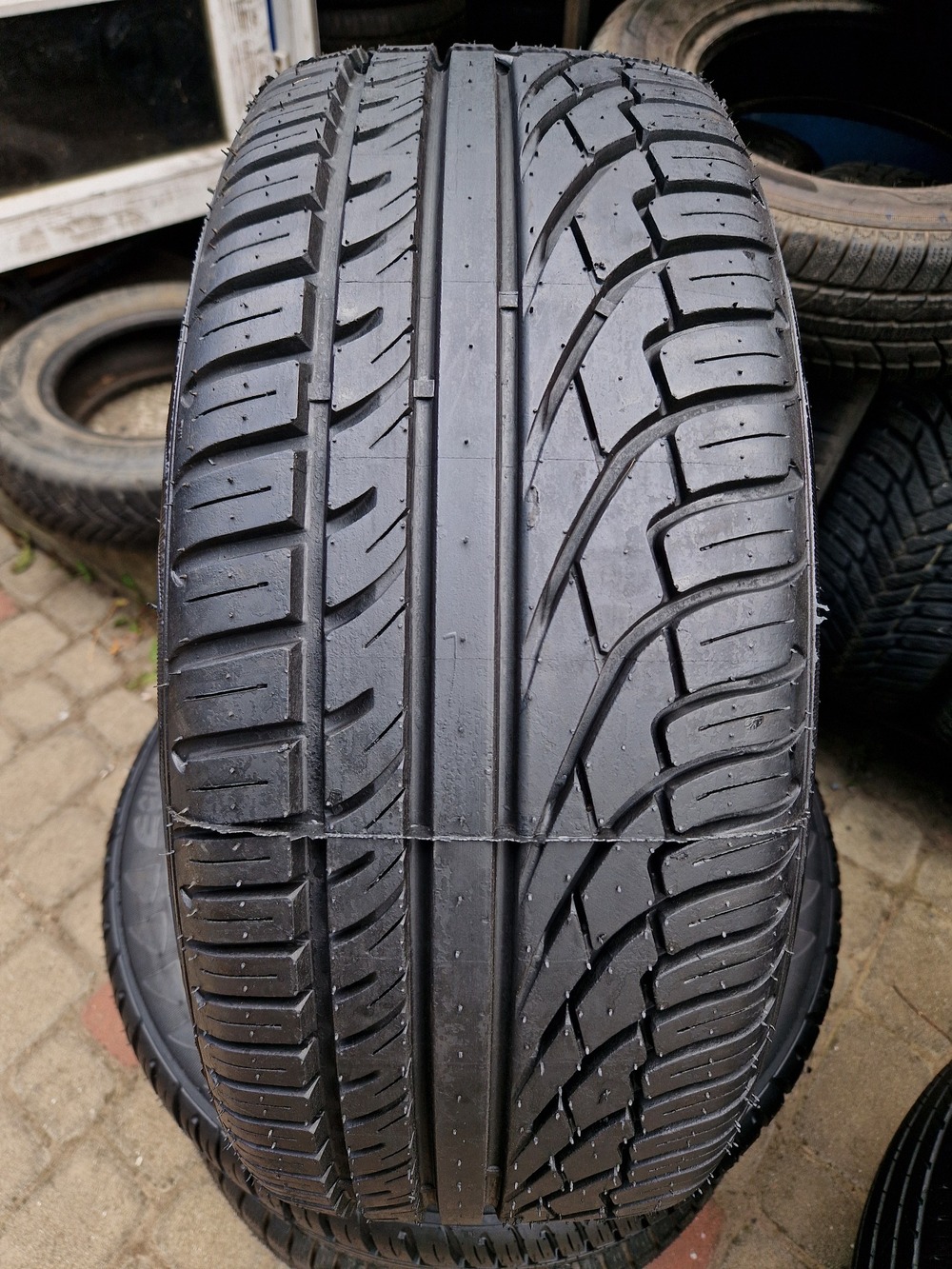 л нв 225/55R16 Equipe 13-16