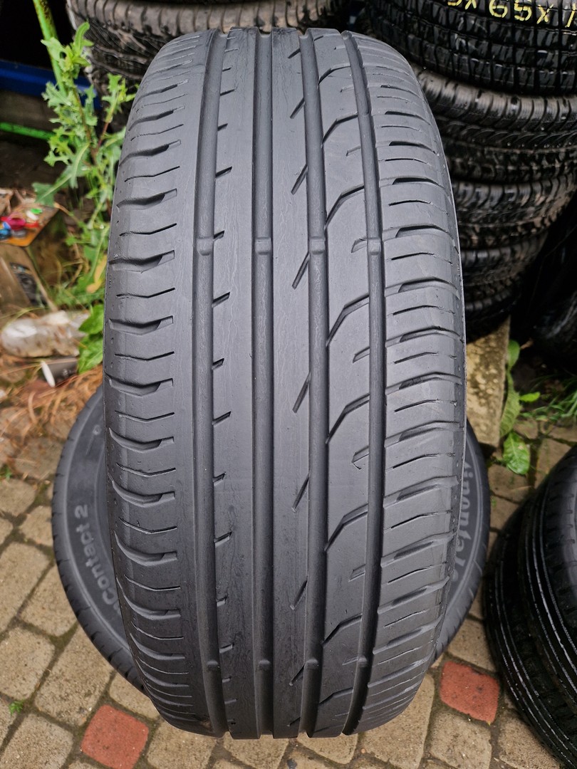 л б/у 215/60R17 Continental ContiPremiumContact 2 3110 5.5-6мм