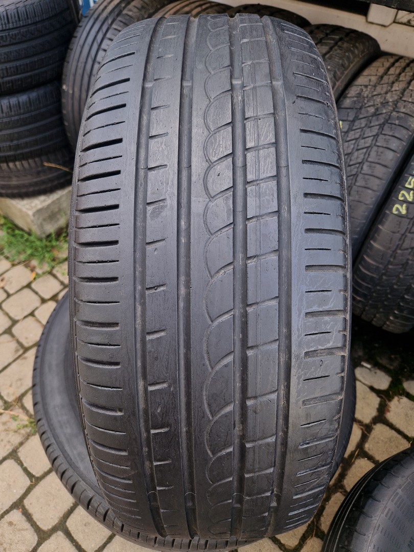 л б/у 235/60R18 Pirelli PZero Rosso 0611 4-5мм