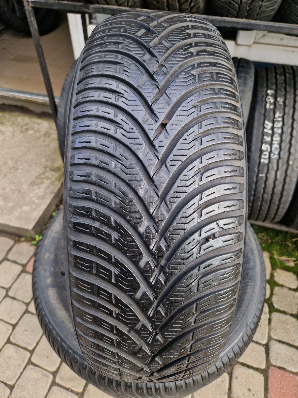 з б/у 195/65R15 Kleber Krisalp HP3 4917 6мм