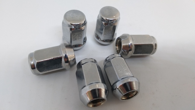 Гайка закрита 12х1,25х35 кл.19 конус (хром)