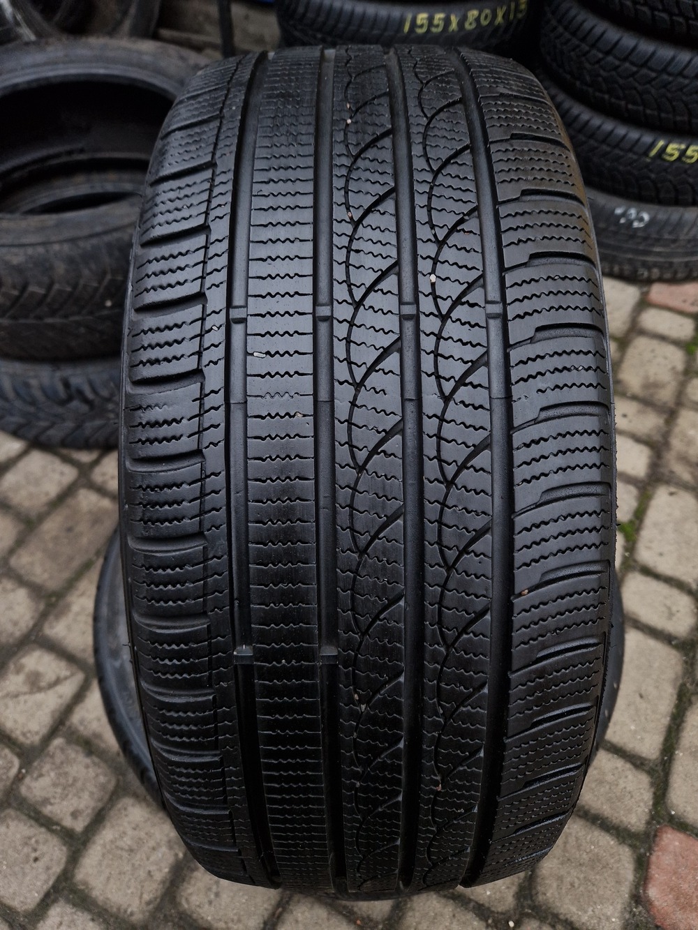 з б/у 225/45R17 Minerva Ice-Plus S210 3516 5.5-6мм