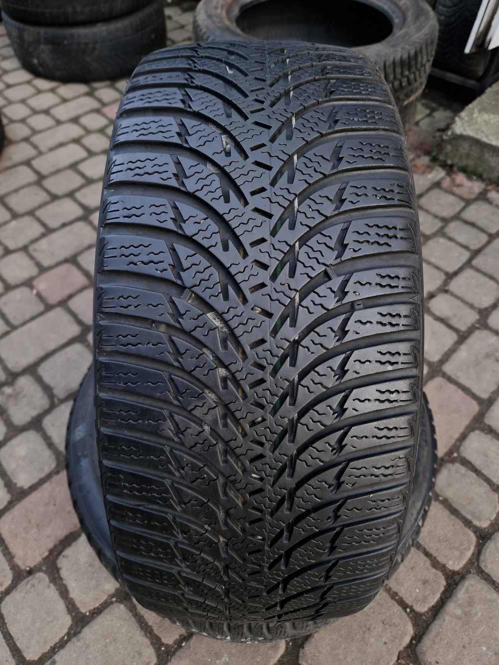 з б/у 205/45R16 Kumho WinterCraft WP51 2817 4.5-5мм