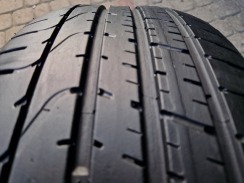 л б/у 225/40R19 Pirelli Pzero 1716 5мм. Фото 3