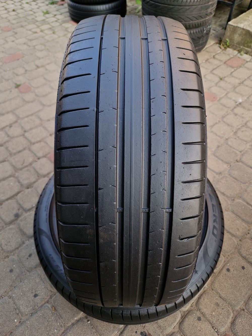 л б/у 225/45R19 Pirelli PZero 4718 3.5-4мм