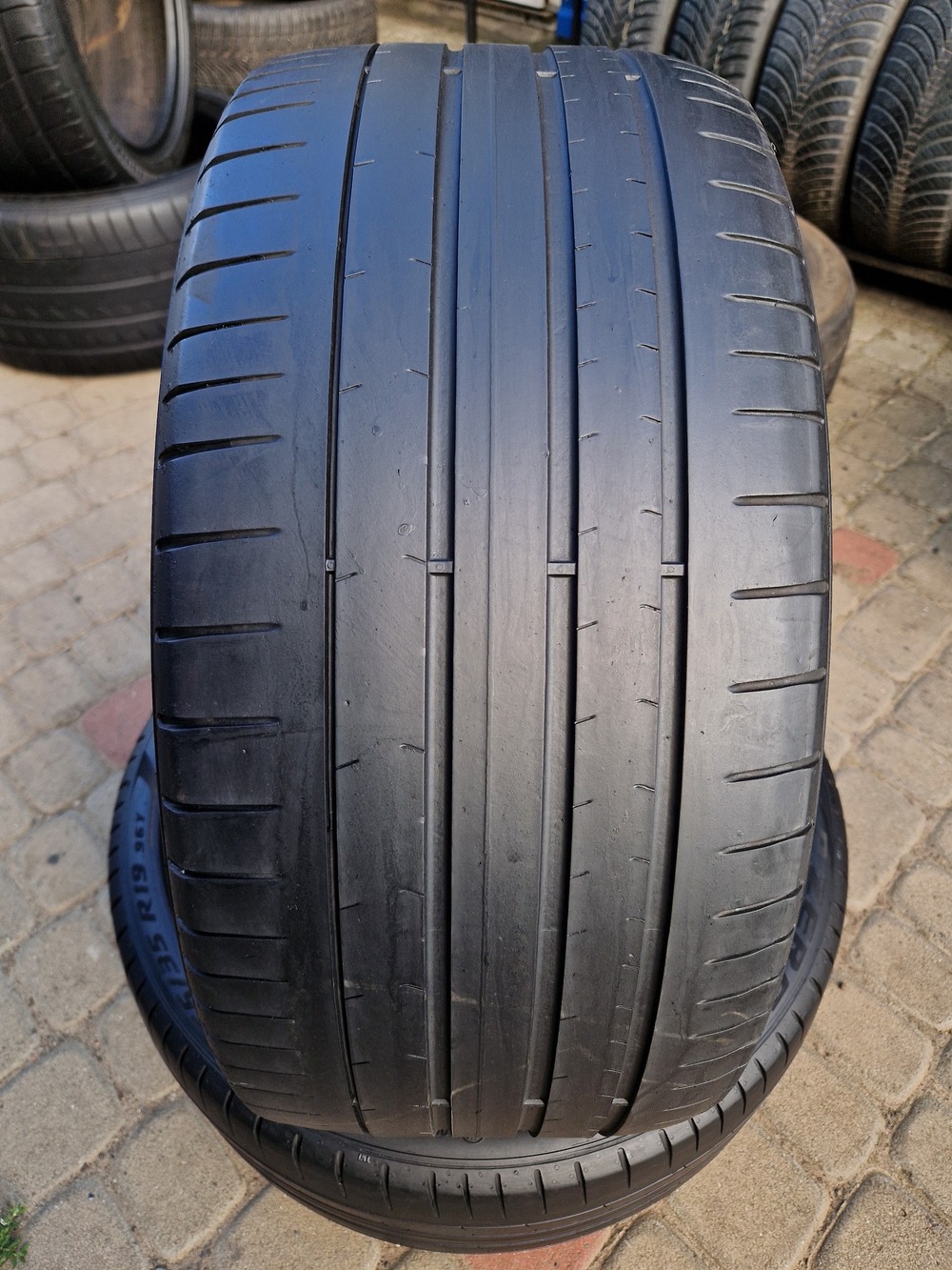 л б/у 255/35R19 Pirelli Pzero 2419 3.5мм