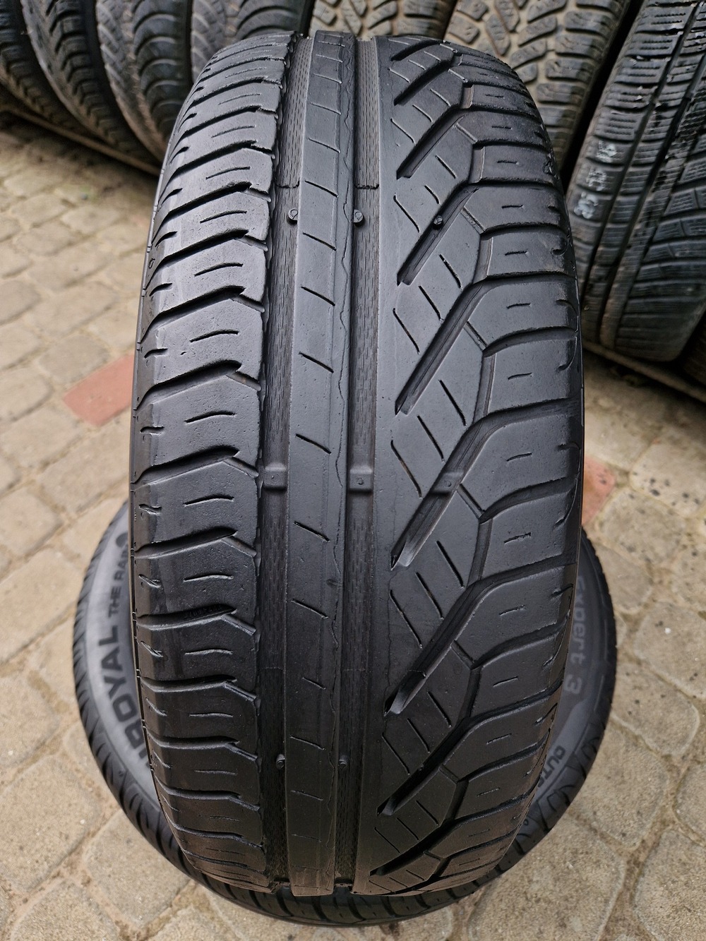 л б/у 195/60R15 Uniroyal Rain Expert 3 0815 4.5-5мм