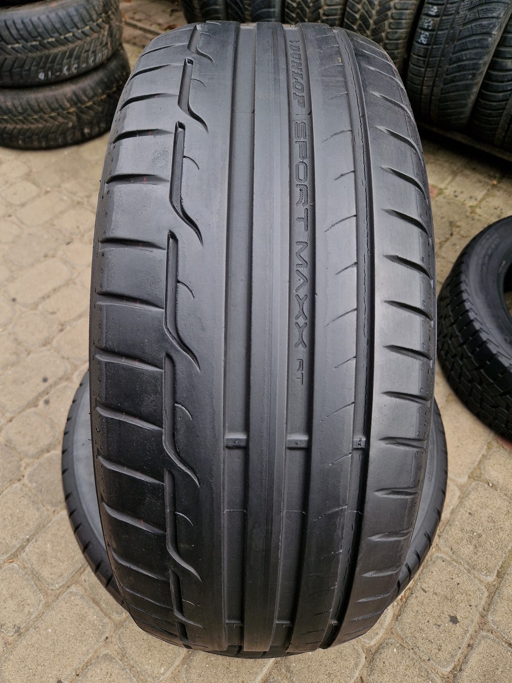 л б/у 235/55R17 Dunlop SP Sport Maxx RT AO 0218 5-5.5мм