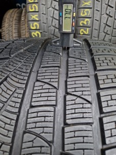 з б/у 295/30R19 Pirelli Winter 240 Sottozero 2 N1 08/09 7-7.5мм. Фото 4