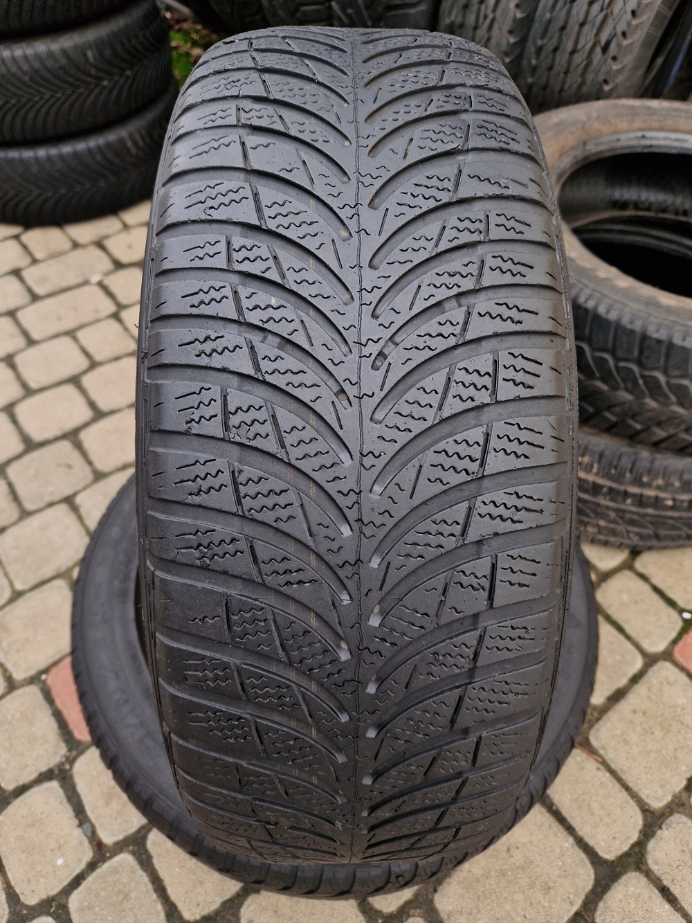 з б/у 195/55R16 Goodyear Ultra Grip 7 RFT 3409 3-3.5мм