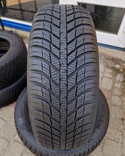 в б/у 215/60R17 Nexen NBlue 4 Season 4518 6-7мм