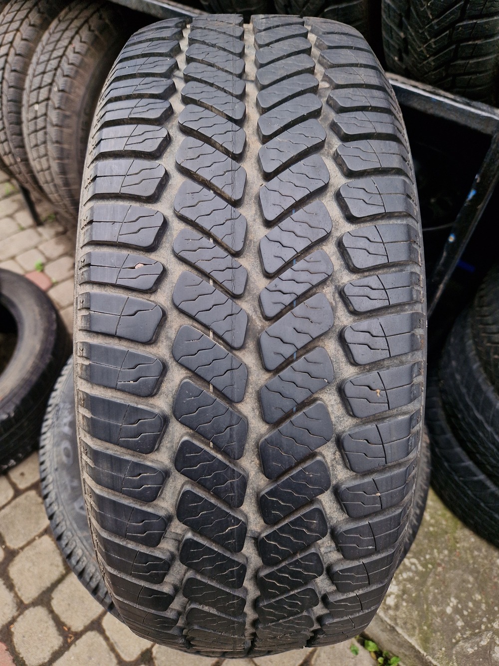 в б/у 205/55R16 Debica Navigator 2 3516 7мм