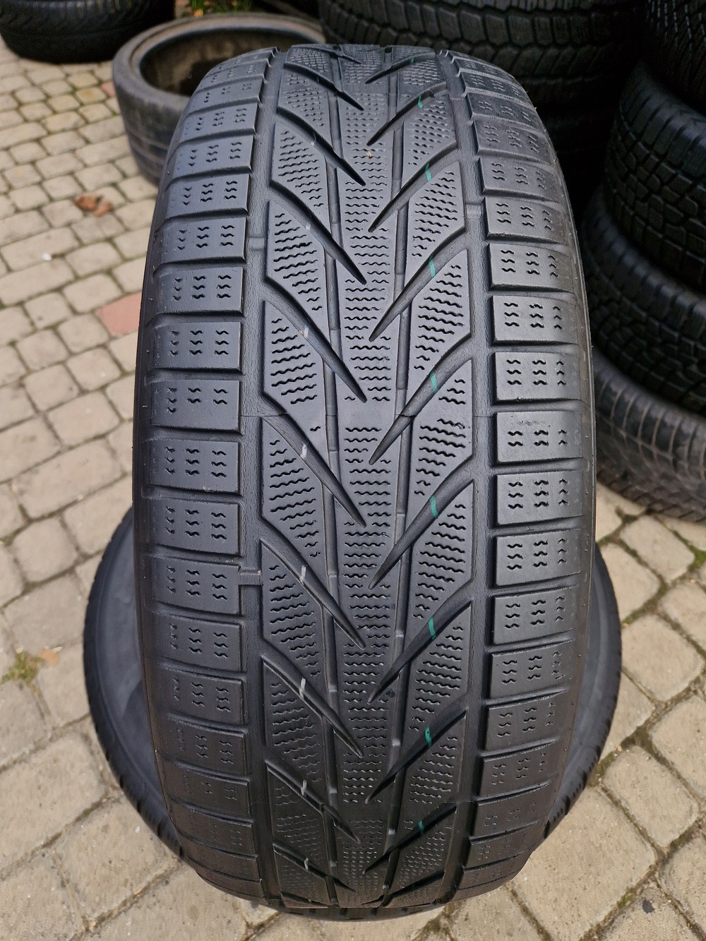 з б/у 225/60R17 Toyo SnowProx S953 12/14 5-6мм