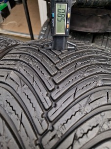 в б/у 235/45R18 Maxxis Premitra All Season AP3 2720 5.5-6мм. Фото 7