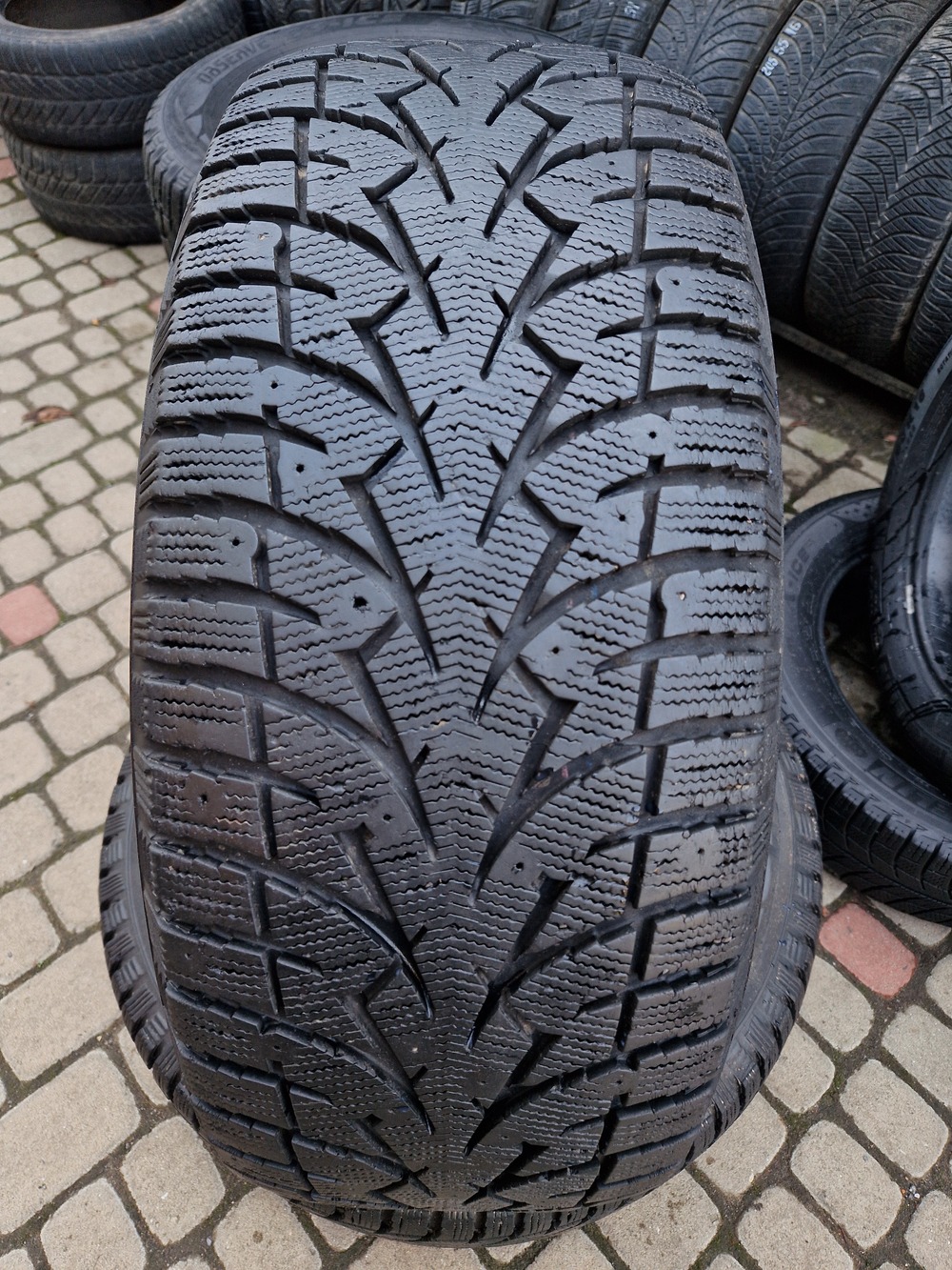 з б/у 285/60R18 Toyo Observe G3-Ice 2318 7.5-8.5мм