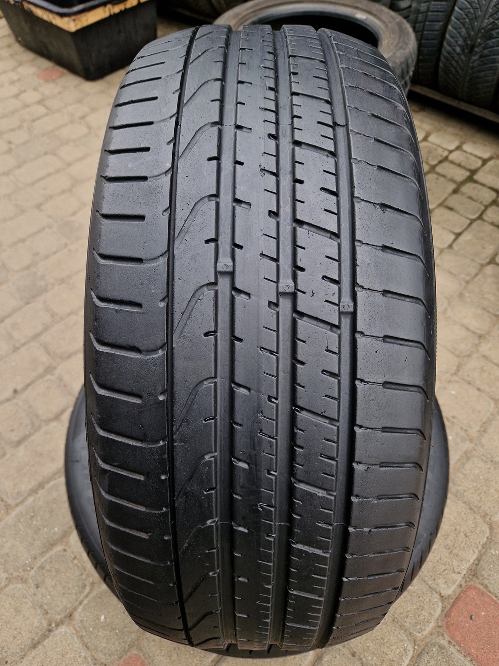 л б/у 245/45R19 Pirelli PZero RFT 1418 5-5.5мм