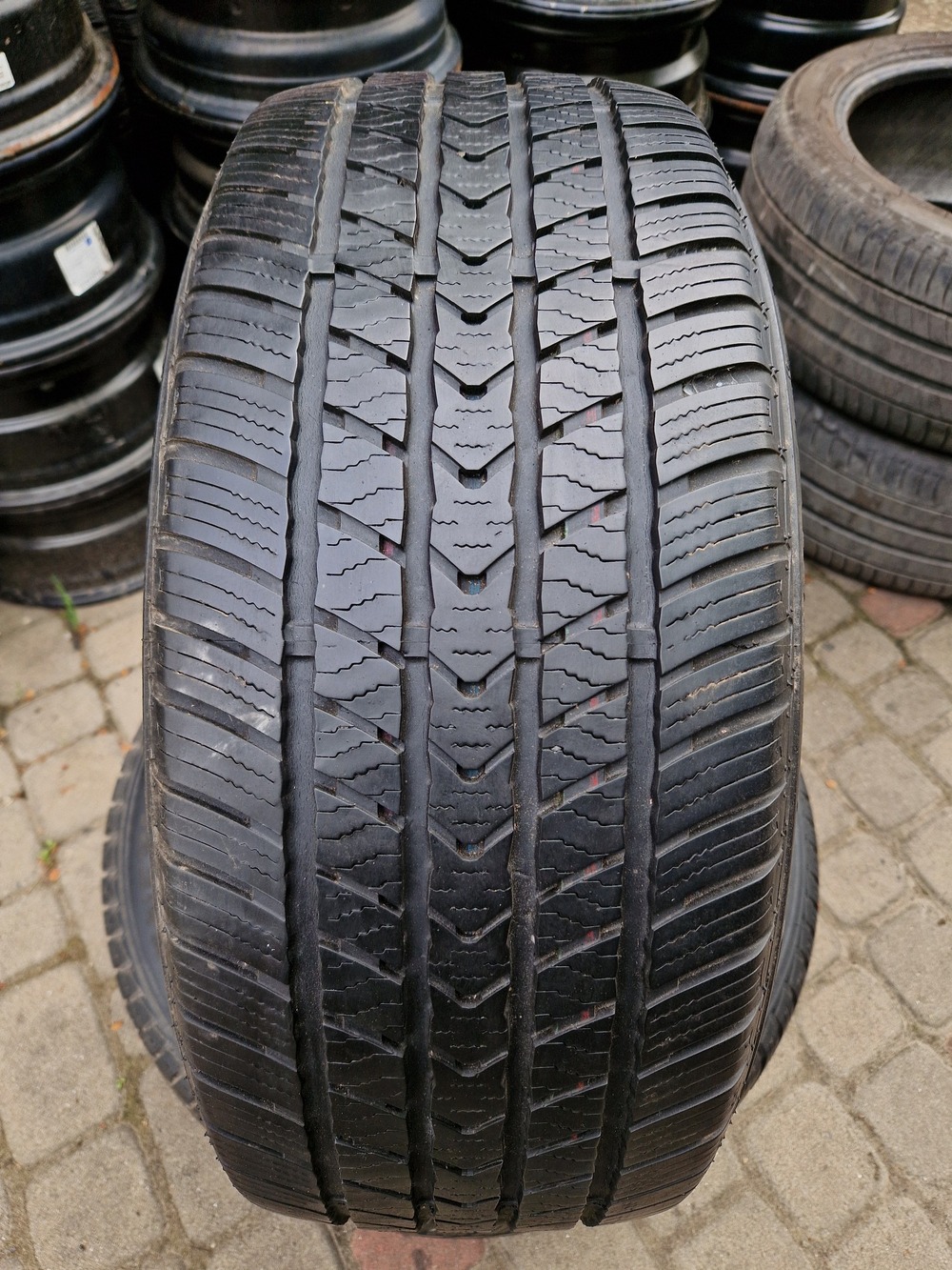 в б/у 235/55R17 Kenda KR202 Kenetica 4S 1819 6-6.5мм