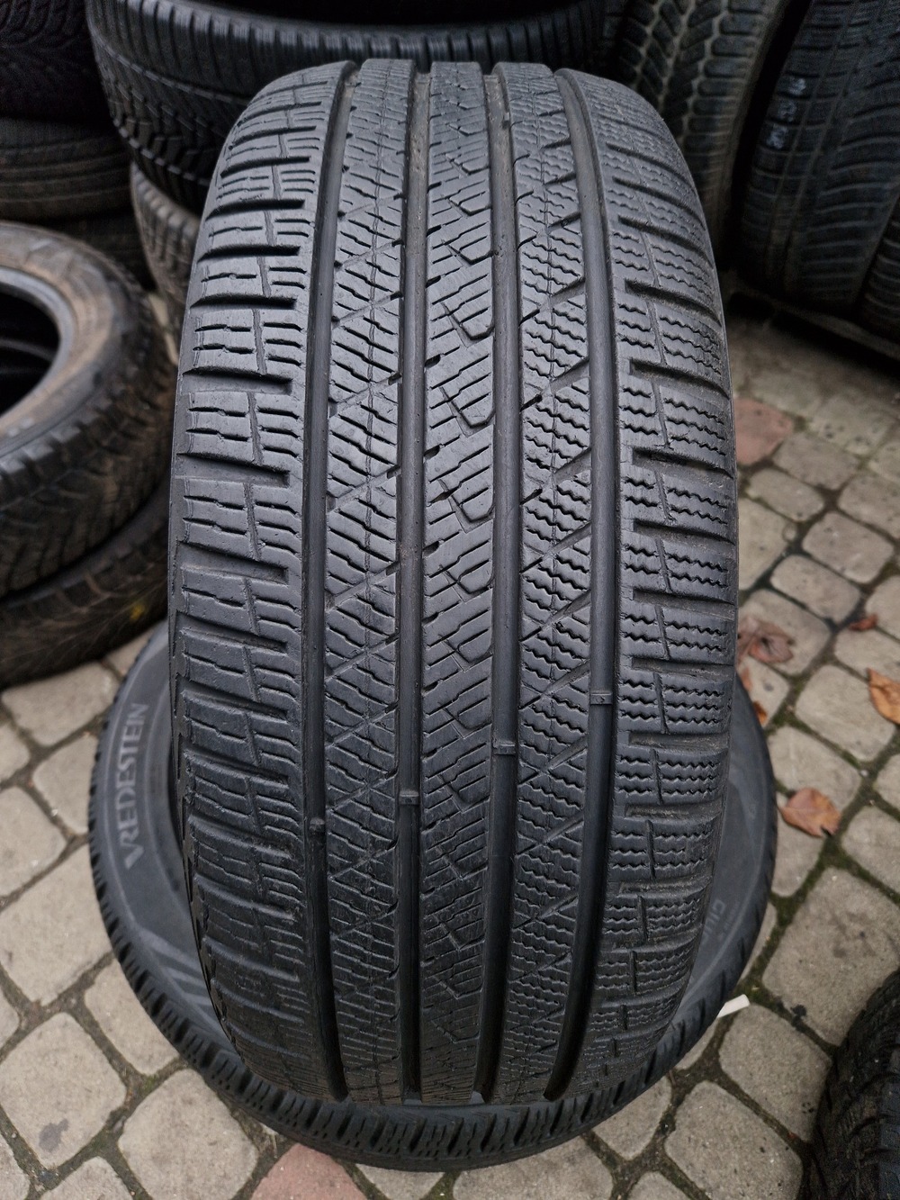 в б/у 205/50R17 Vredestein Quatrac Pro 20/21 6-6.5мм