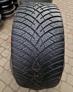 в б/у 235/35R19 Zeetex ZT8000 4S 0823 7.5мм