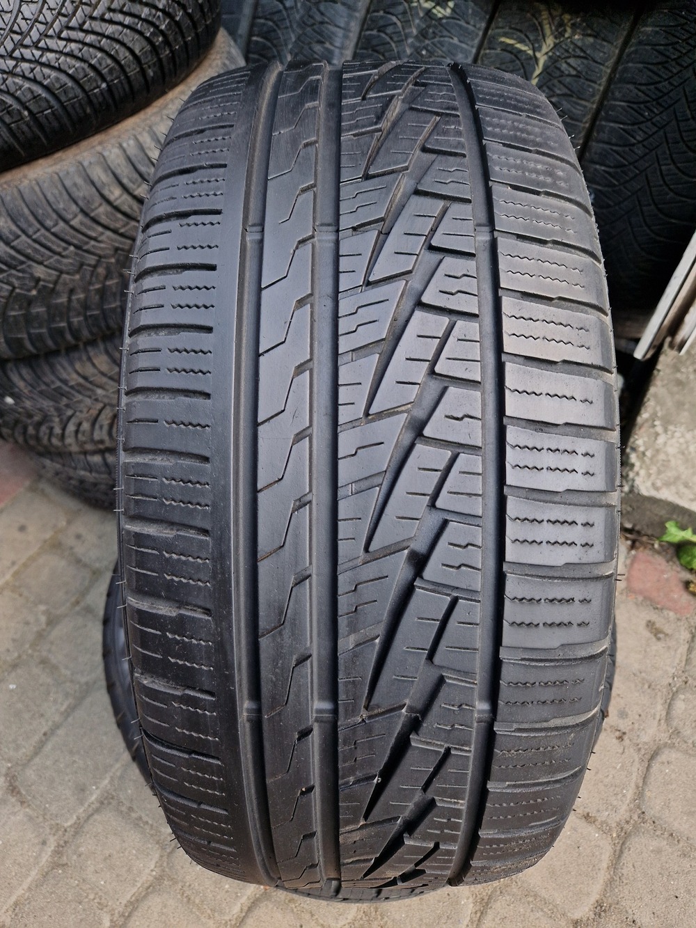 в б/у 245/45R17 Sumitomo HTR A/S P02 4116 5.5-6.5мм